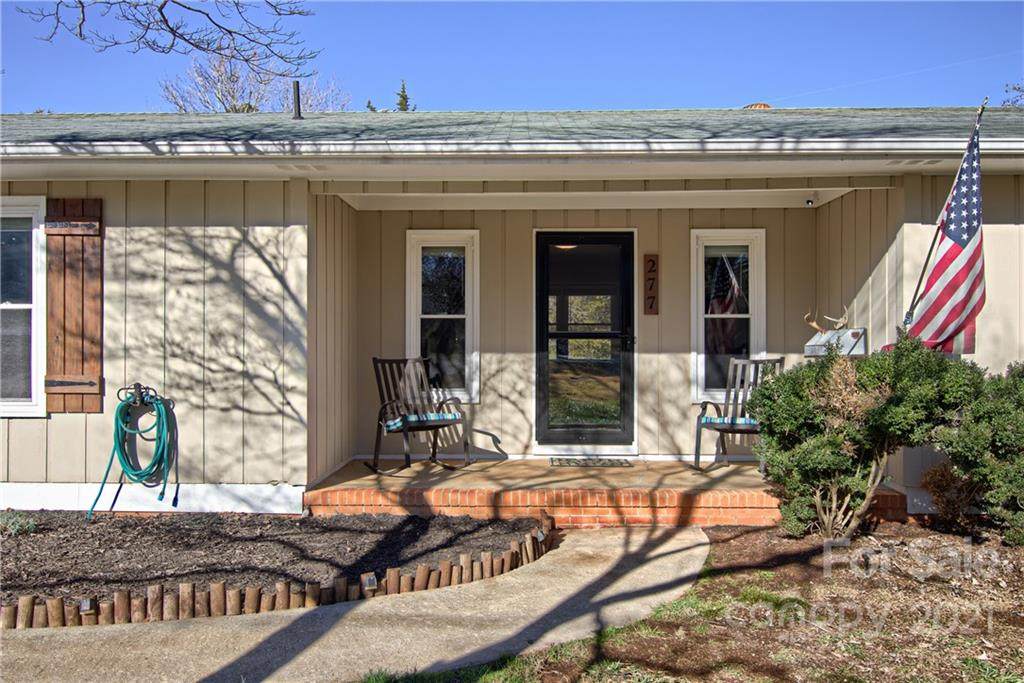 277 Clearview Circle - Photo 1