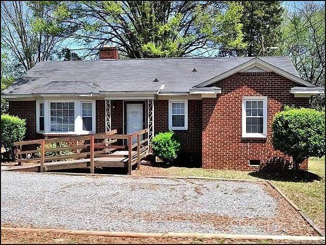1512 Remount Road - Photo 1