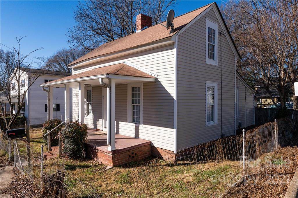 92 Ash Avenue - Photo 1