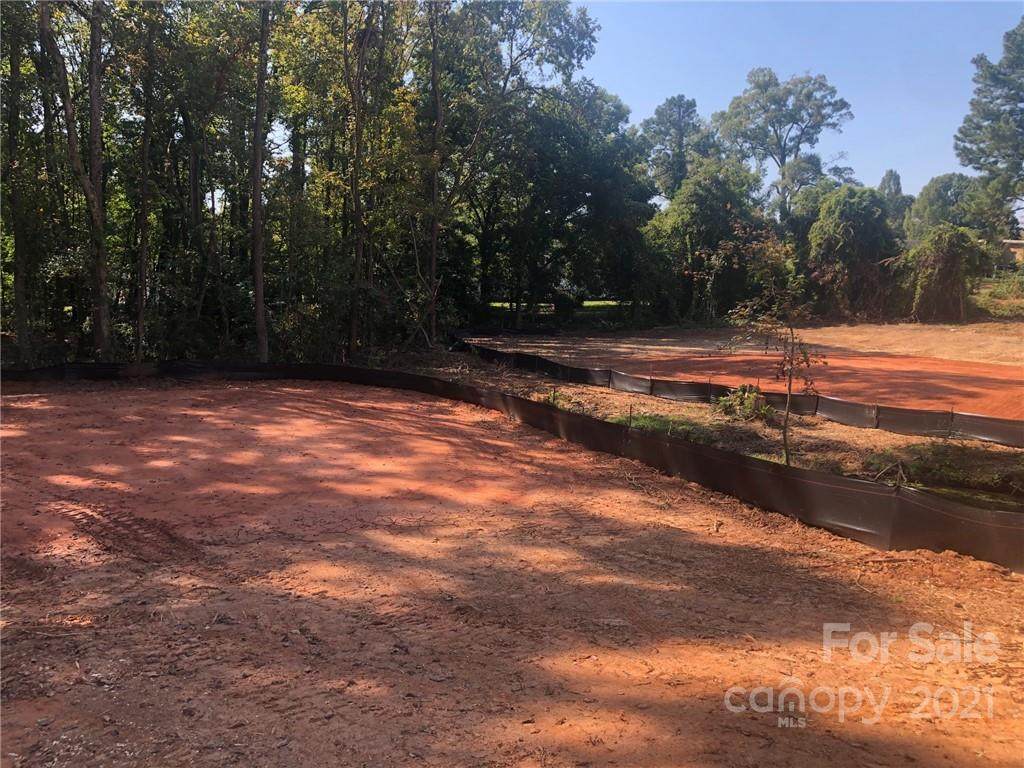 9520 Albemarle Road - Photo 1