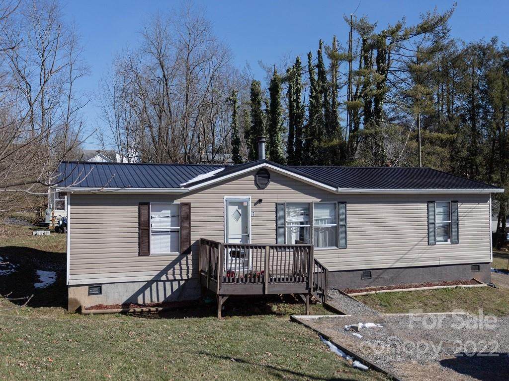 7 Lisa Drive - Photo 1