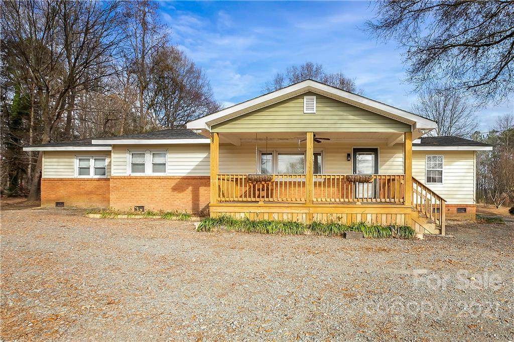 4902 Pleasant Grove Road - Photo 1