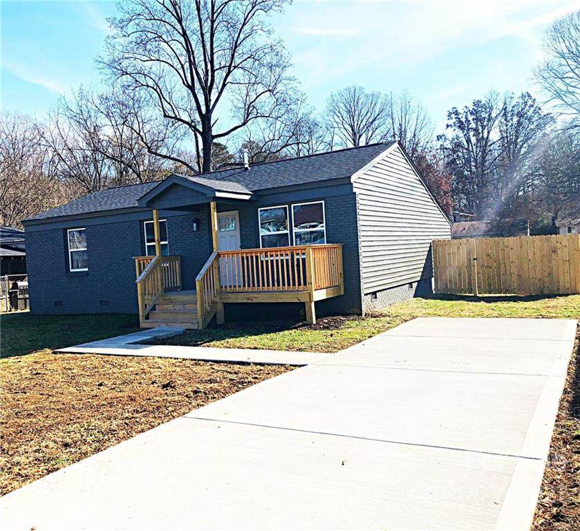 2949 Bellaire Drive - Photo 1