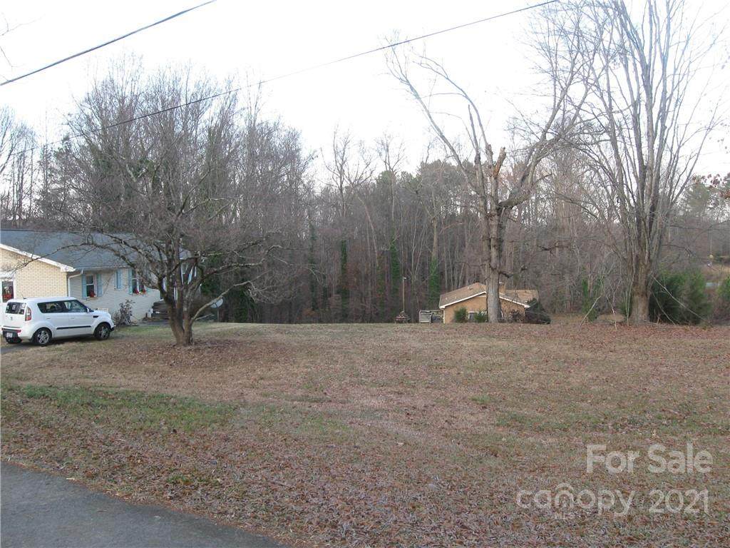 3142 Charlotte Highway - Photo 1