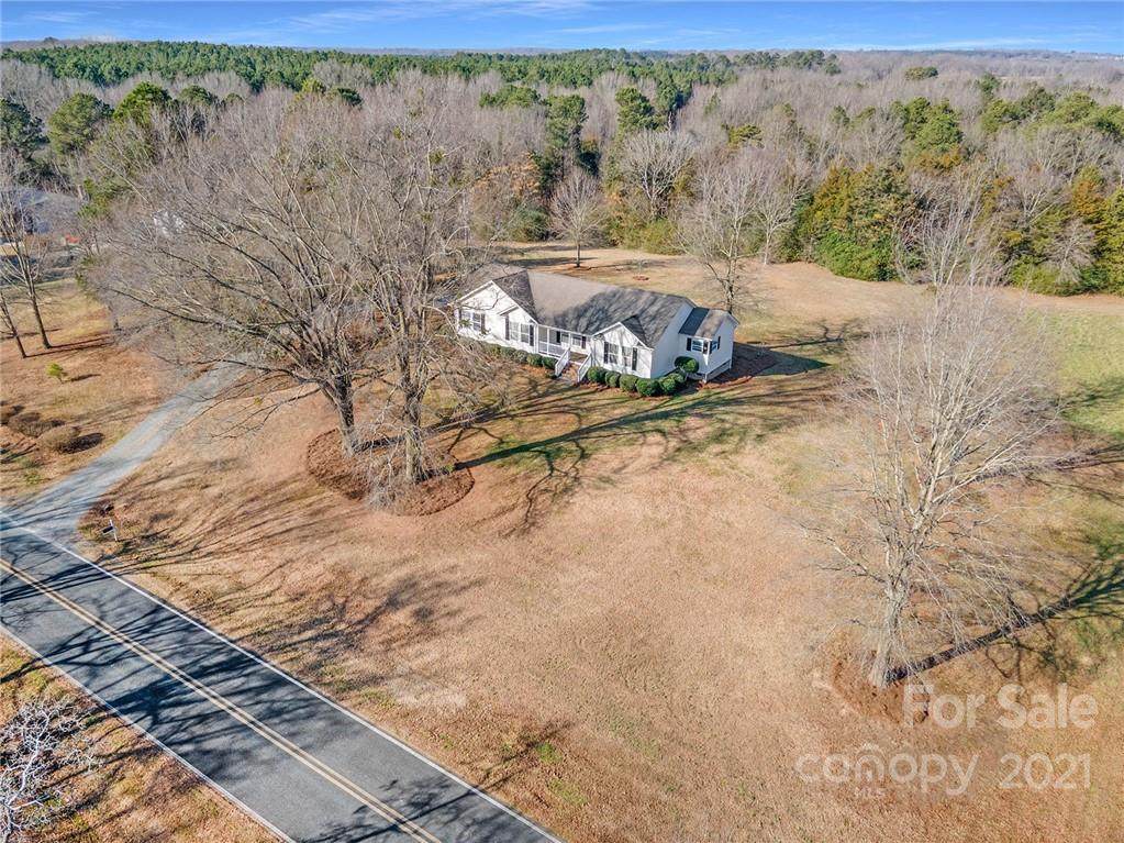 1820 Philadelphia Church Road - Photo 1