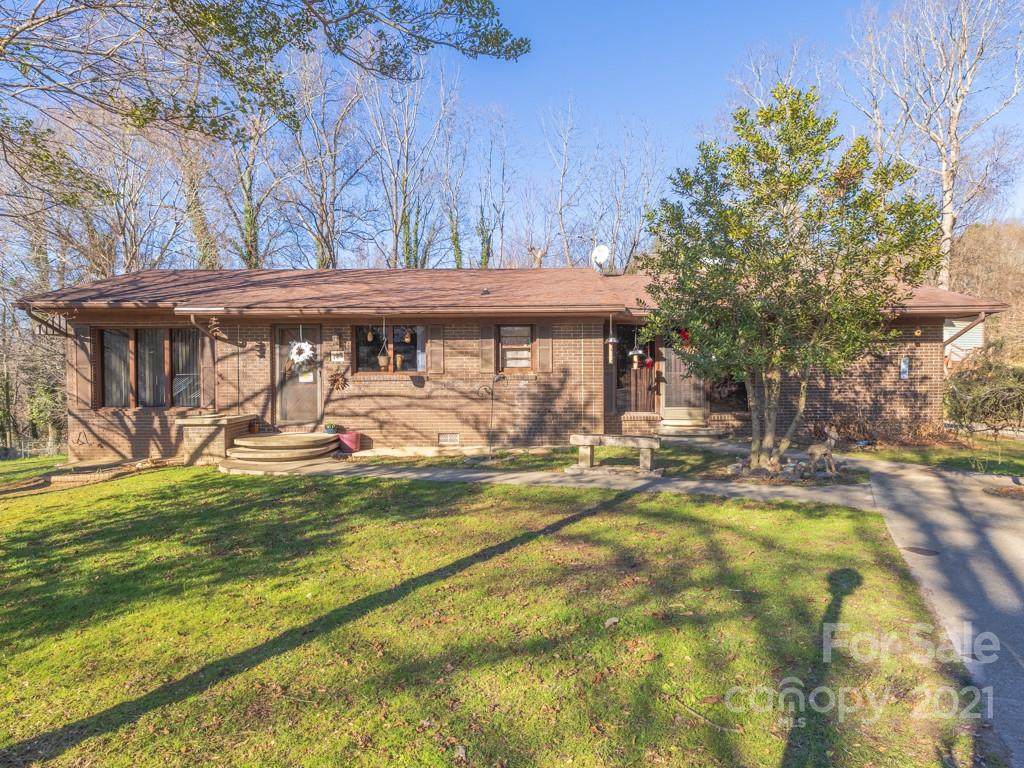 105 Westview Avenue - Photo 1