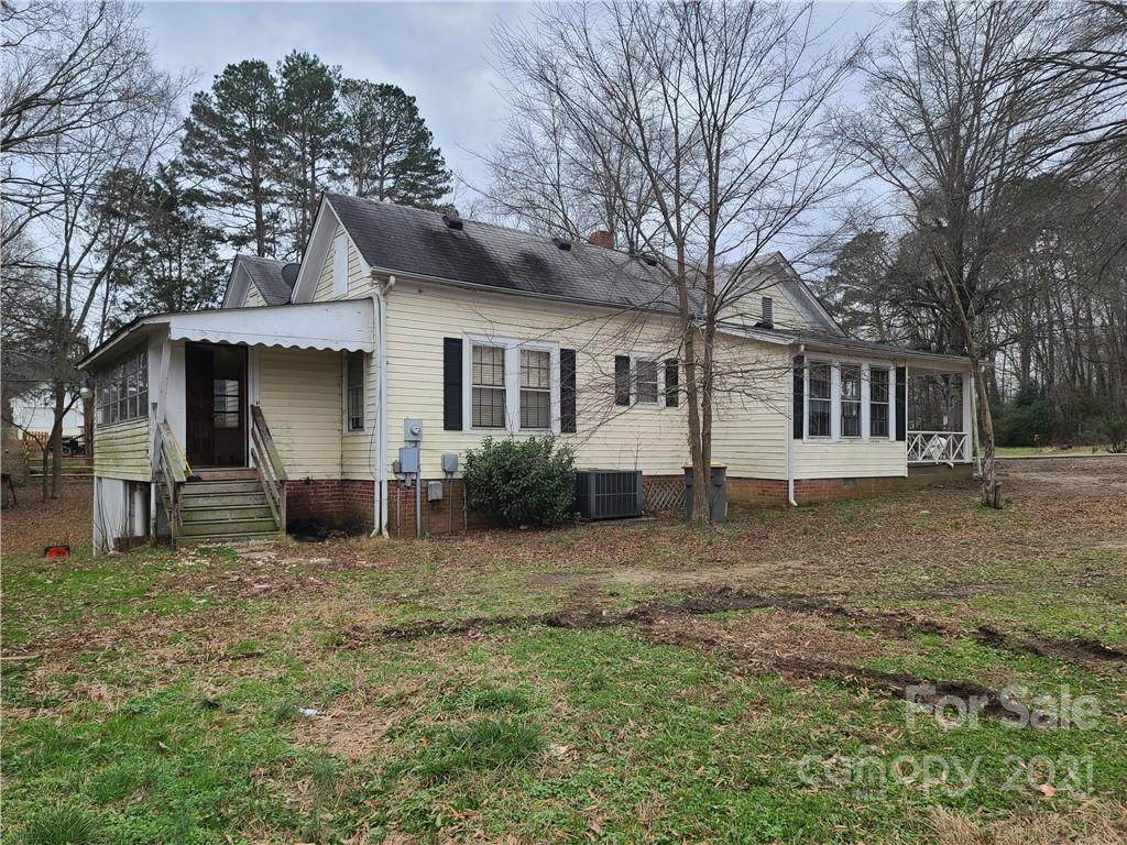 1618 Shepard Street - Photo 1