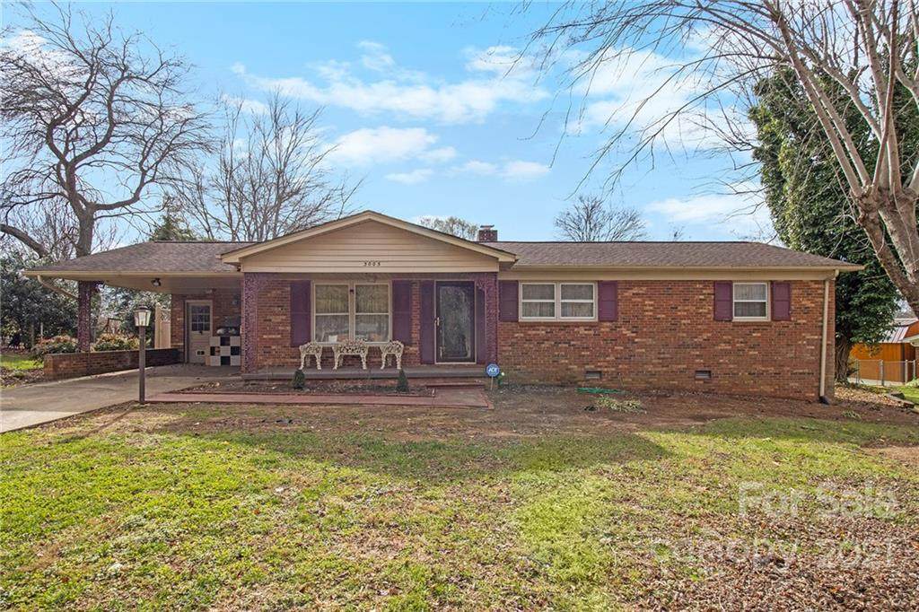 3005 Poplar Circle - Photo 1