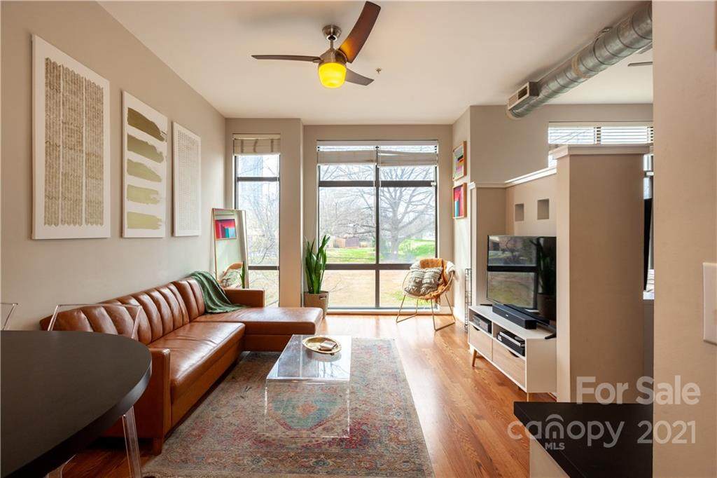 514 10th Street - Photo 1