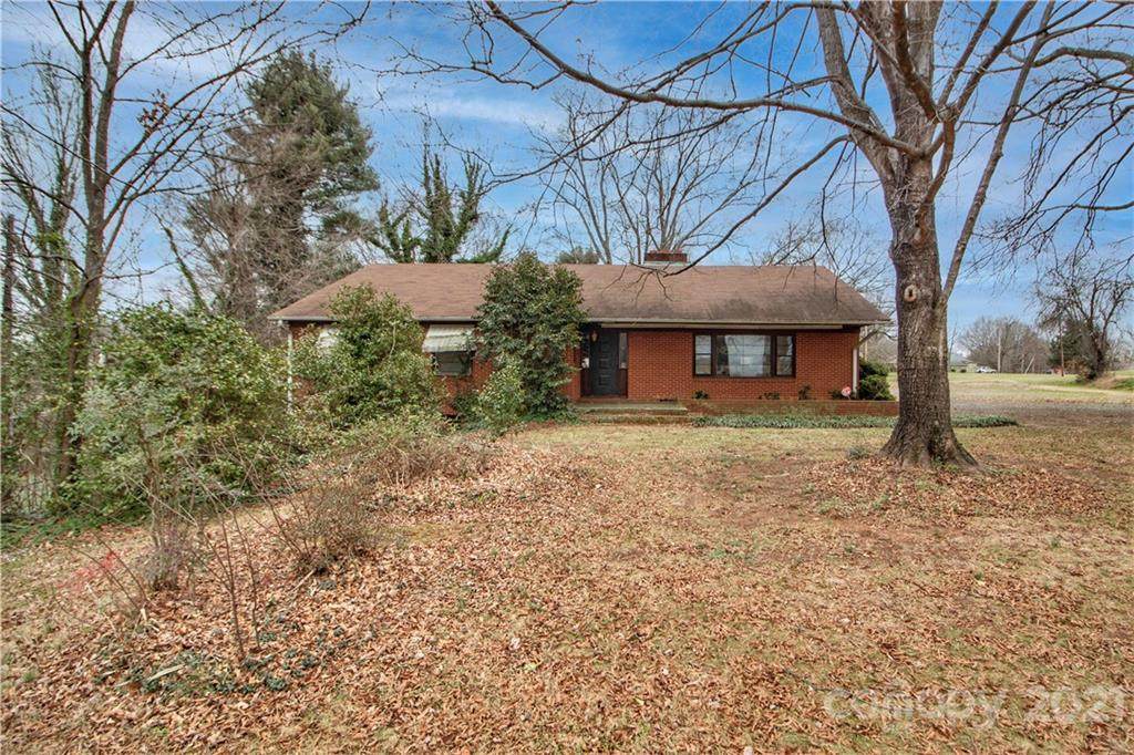 111 Bell Farm Road - Photo 1