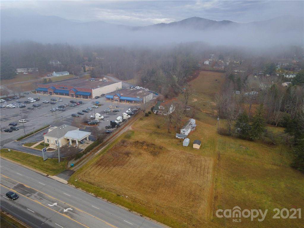 1366 Charlotte Highway - Photo 1