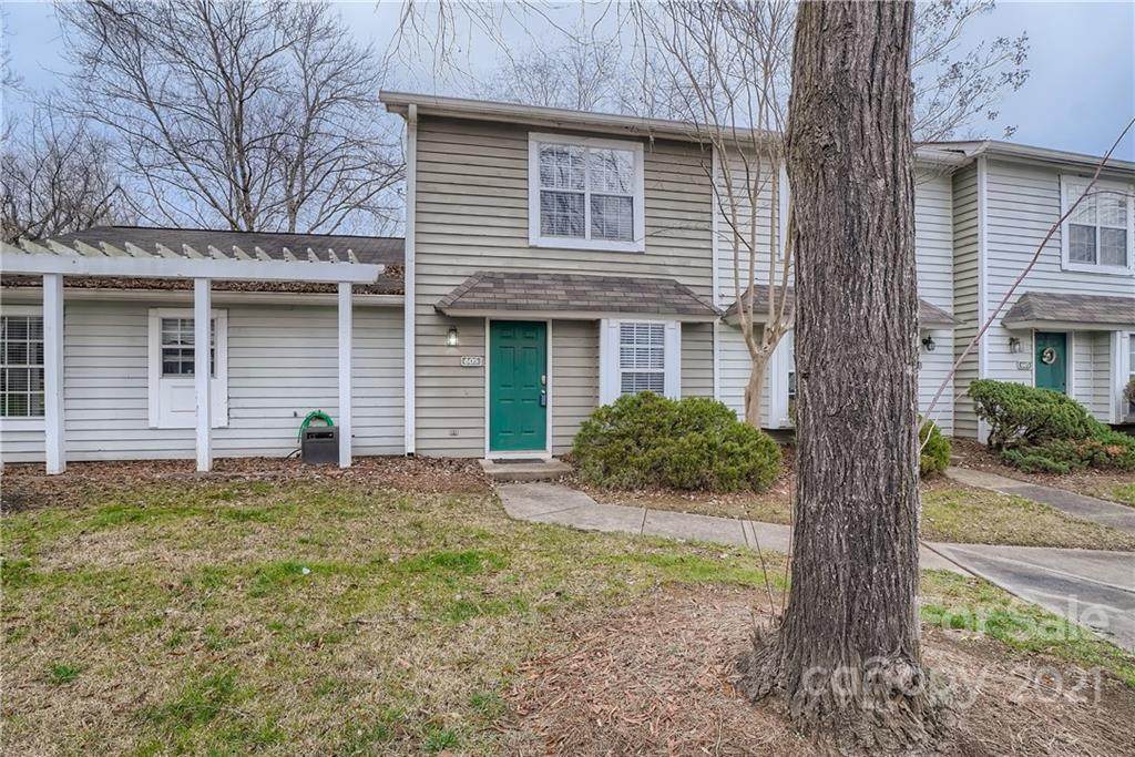 605 Heritage Parkway - Photo 1