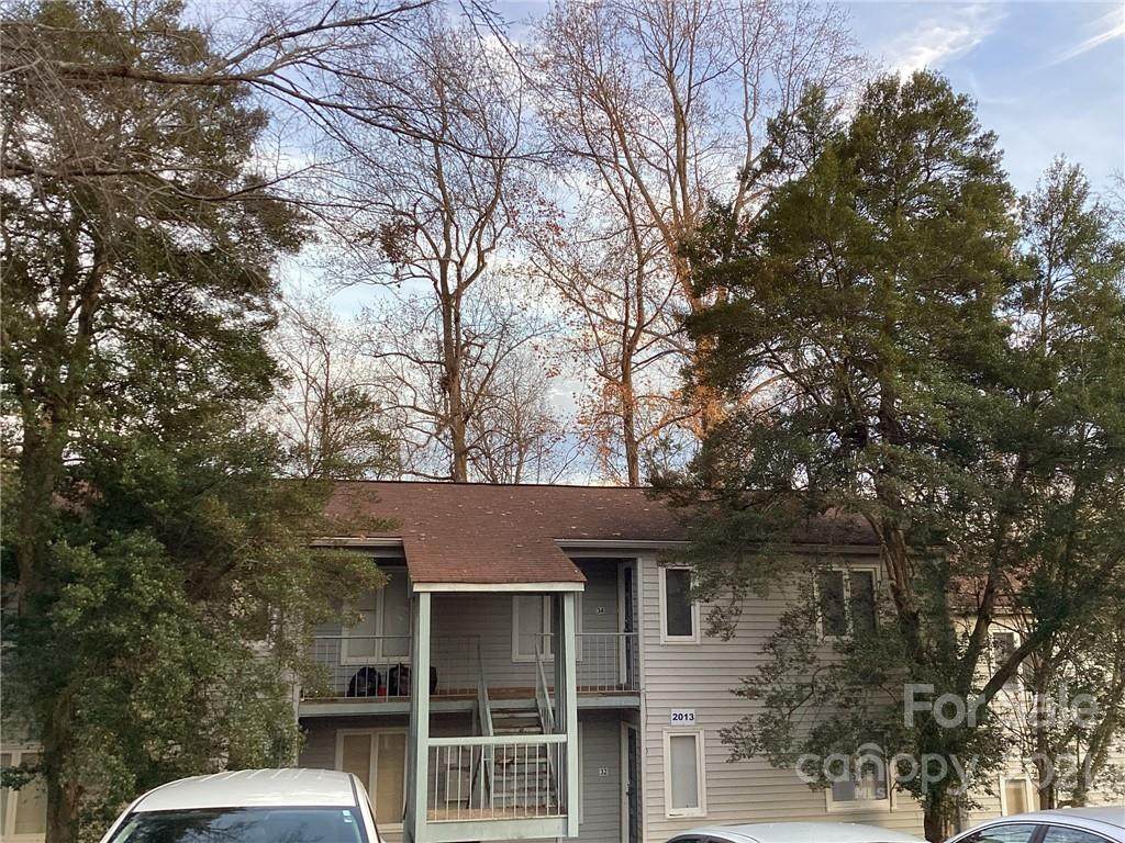 2013 Stoney Point Lane - Photo 1