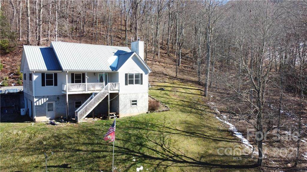 134 Aleesha Mountain Road - Photo 1