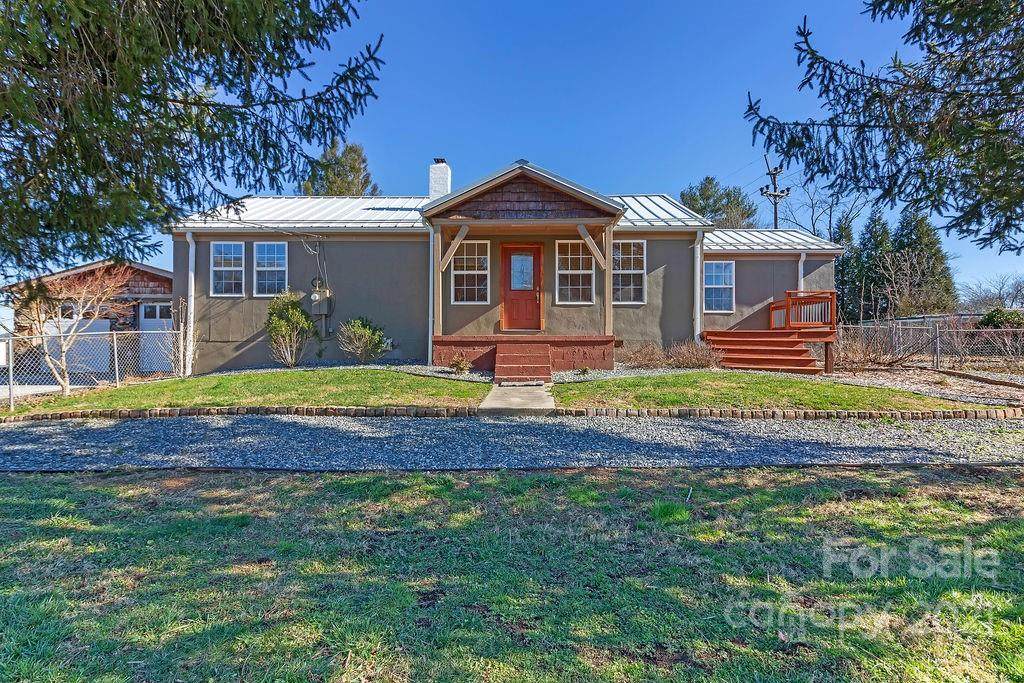 125 Summit Avenue - Photo 1