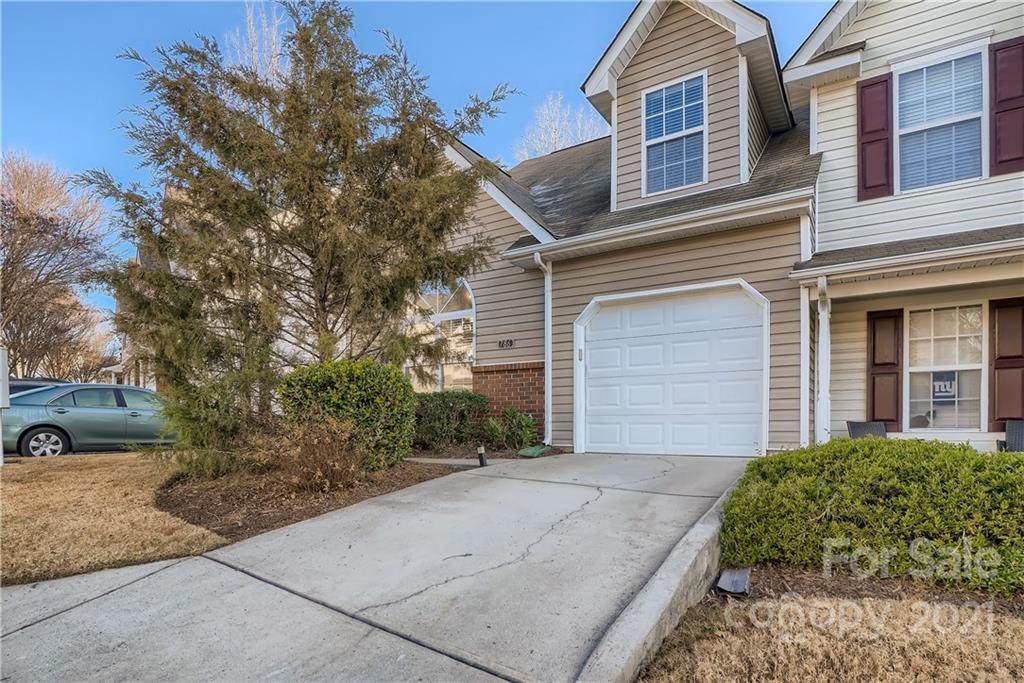 786 Rock Lake Glen - Photo 1