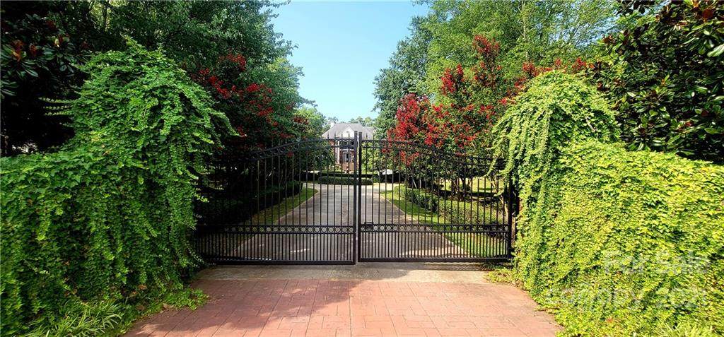 3007 Fowler Secrest Road - Photo 1