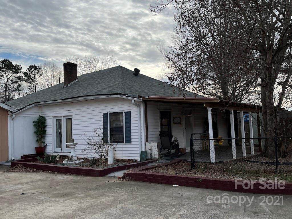 3106 Railroad Street - Photo 1