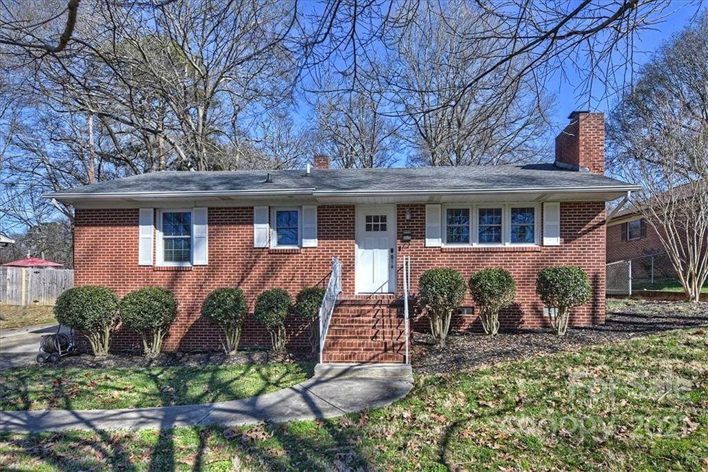 409 Timberlane Drive - Photo 1