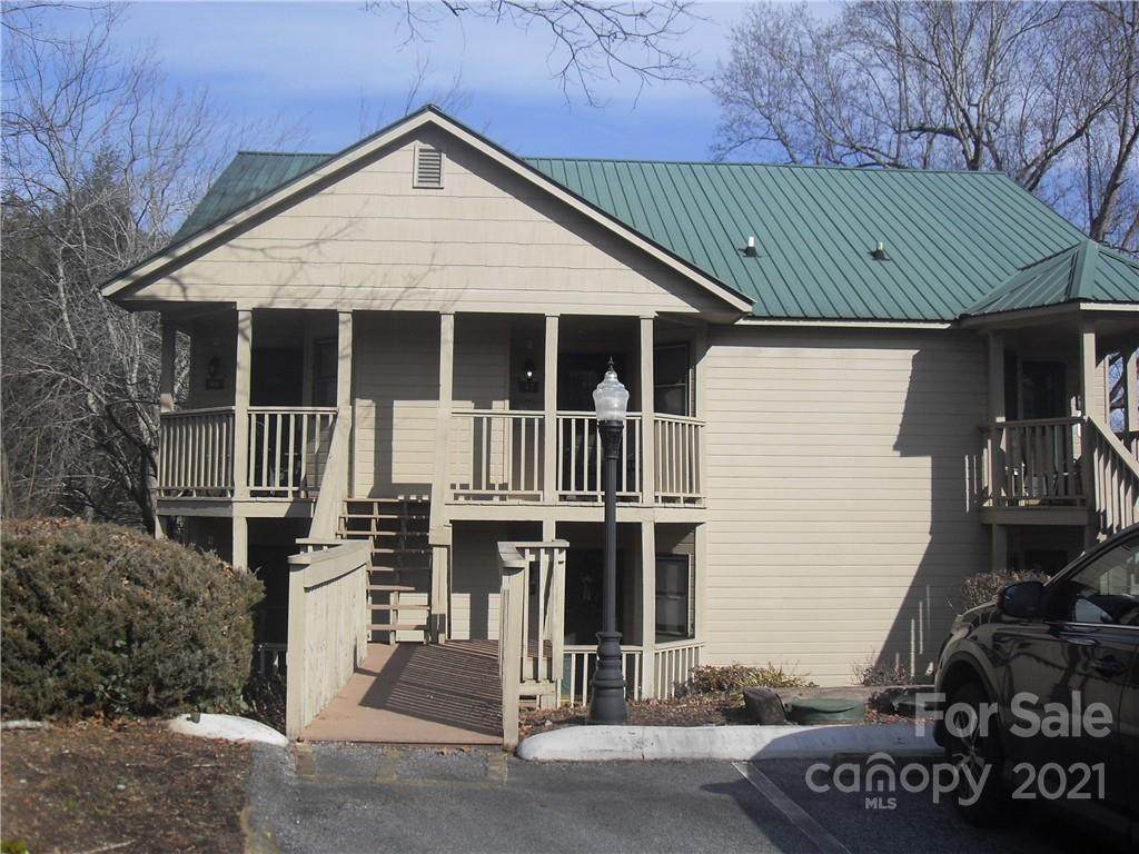 160 Whitney Boulevard - Photo 1