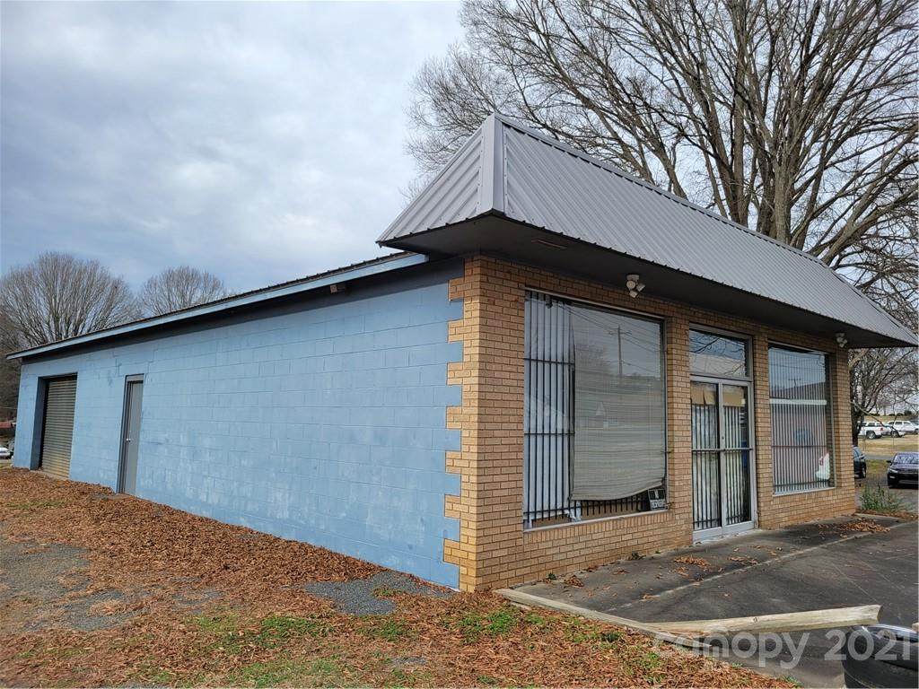 2333 Us 52 Highway - Photo 1