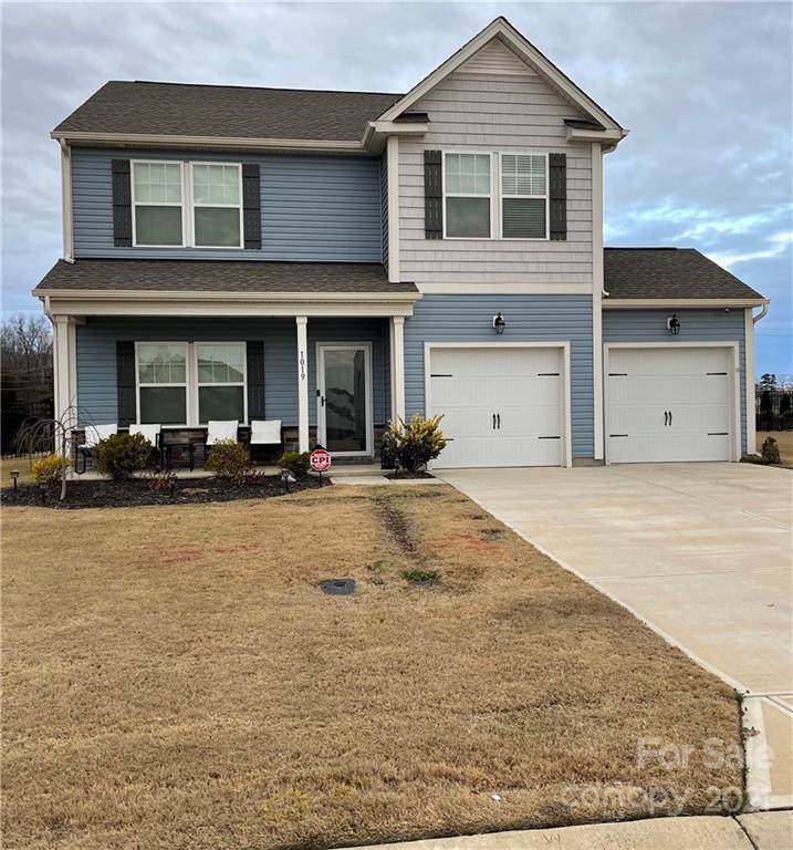 1019 Beacon Avenue - Photo 1
