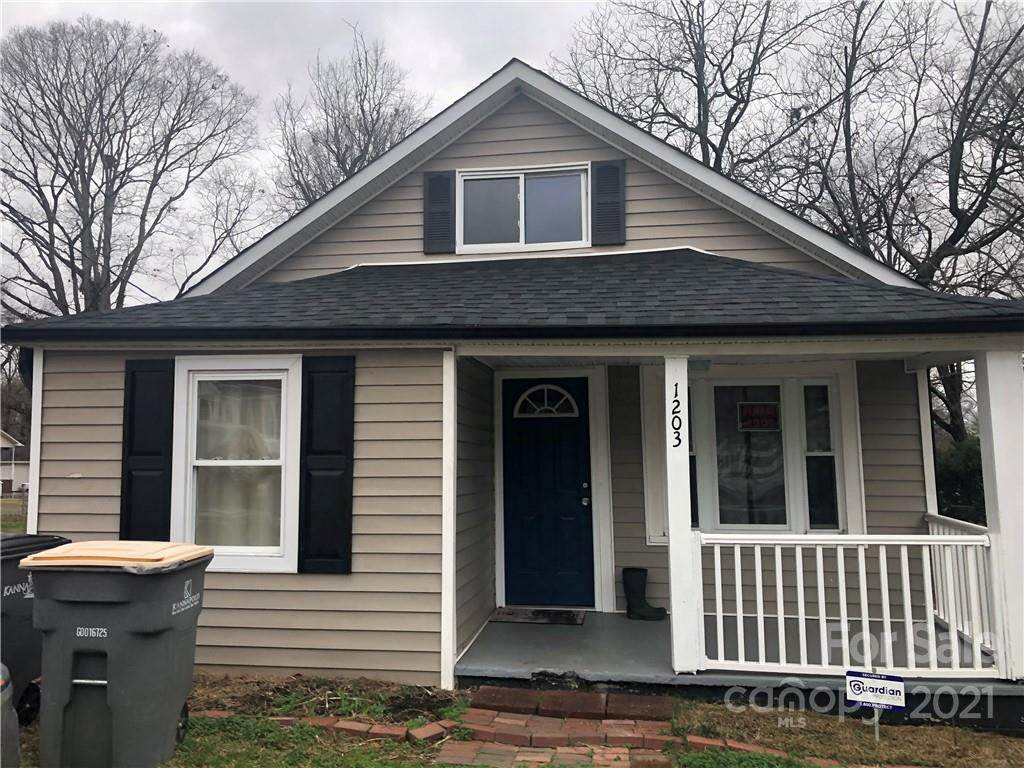 1203 Woodlawn Street - Photo 1