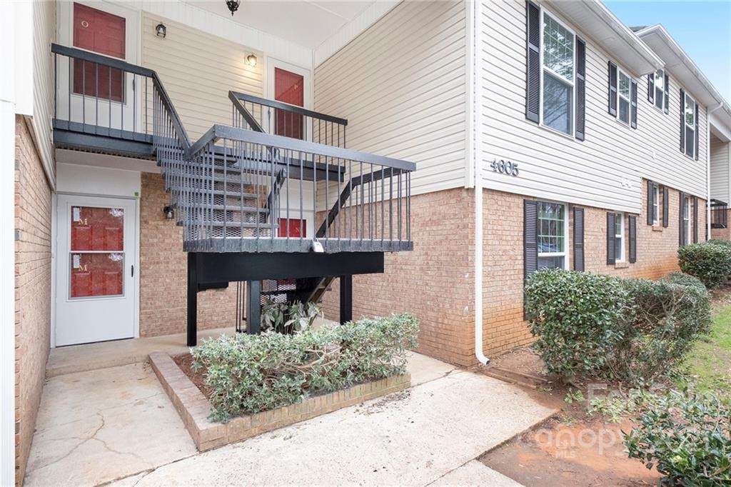 4605 Coronado Drive - Photo 1