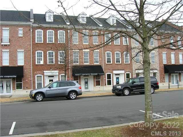 8712 Arbor Creek Drive - Photo 1