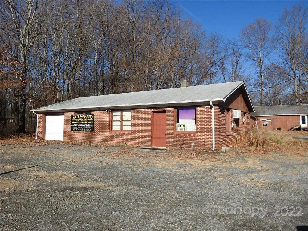 1945 Old Hwy 21 Highway - Photo 1