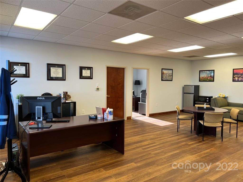 8815 University Drive - Photo 1