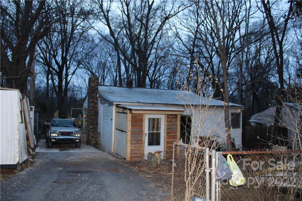 707 Bush Street - Photo 1