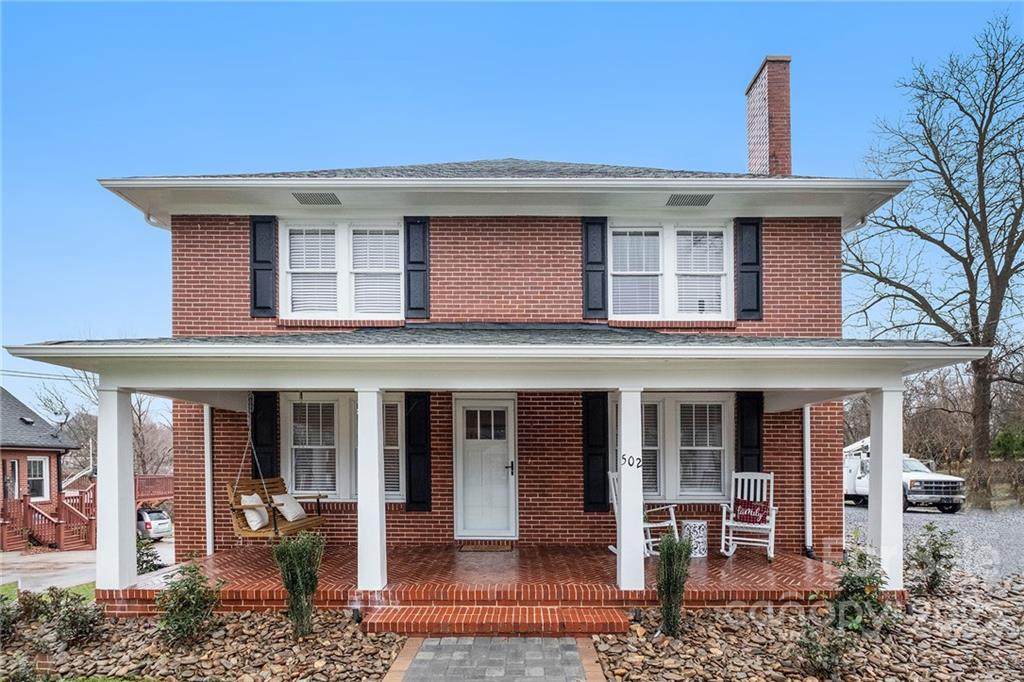 502 Aspen Street - Photo 1