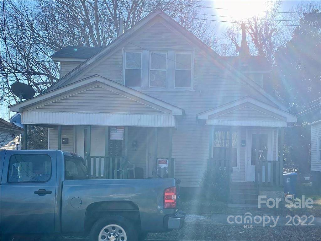 519 Cemetary Street - Photo 1