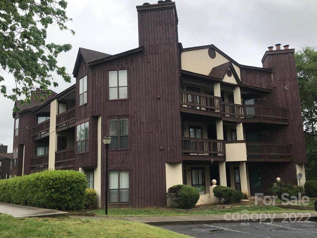 8129 Cedar Glen Drive - Photo 1