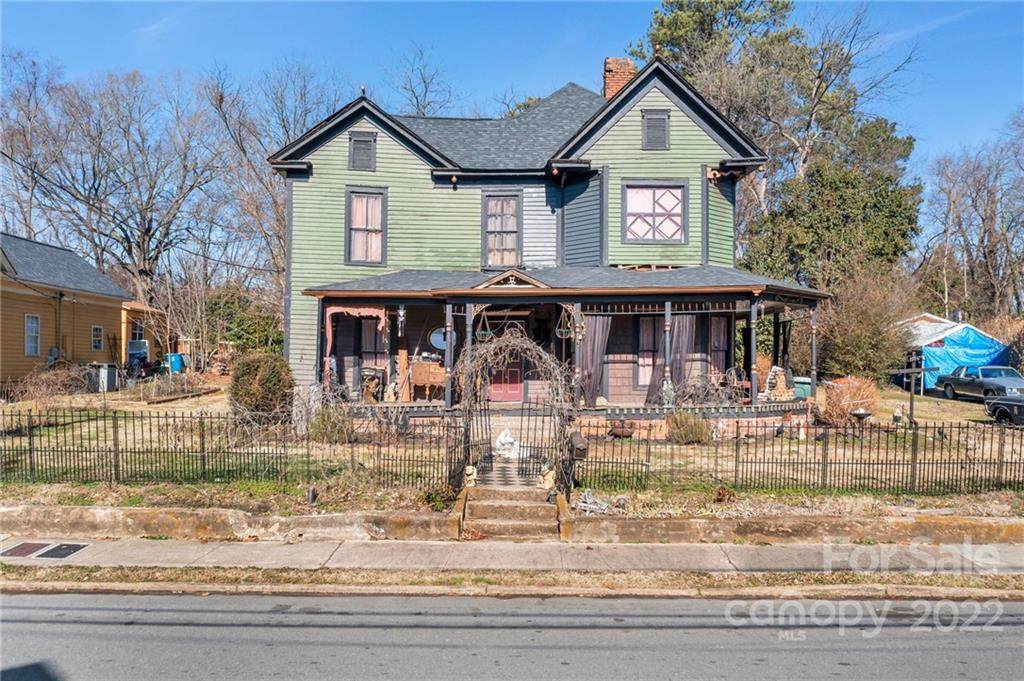 820 Jackson Street - Photo 1