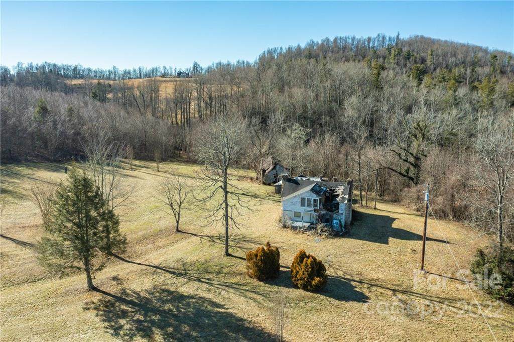 1559 Slick Rock Road - Photo 1