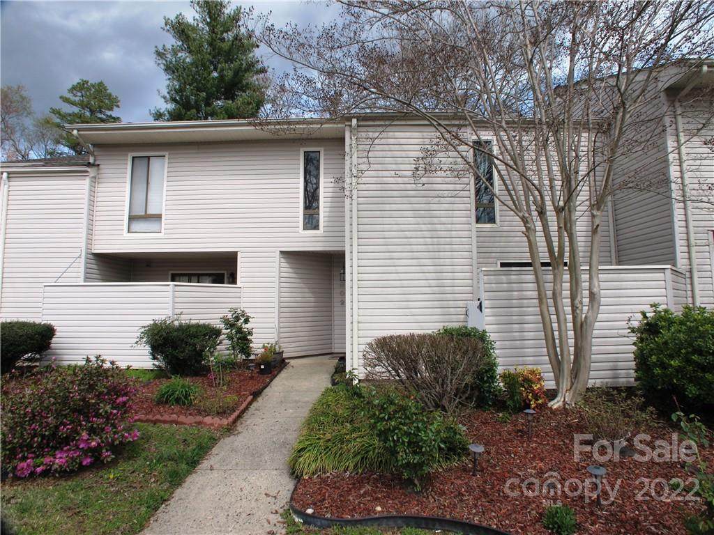 7802 Hummingbird Lane - Photo 1