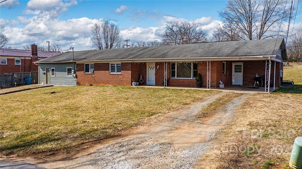 2842 Dale Street - Photo 1