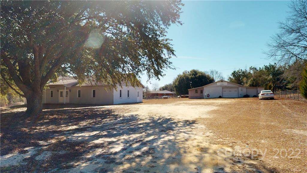 691 Rue Freeman Road - Photo 1