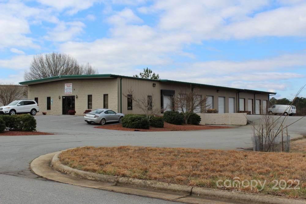 1070 7th Street - Photo 1