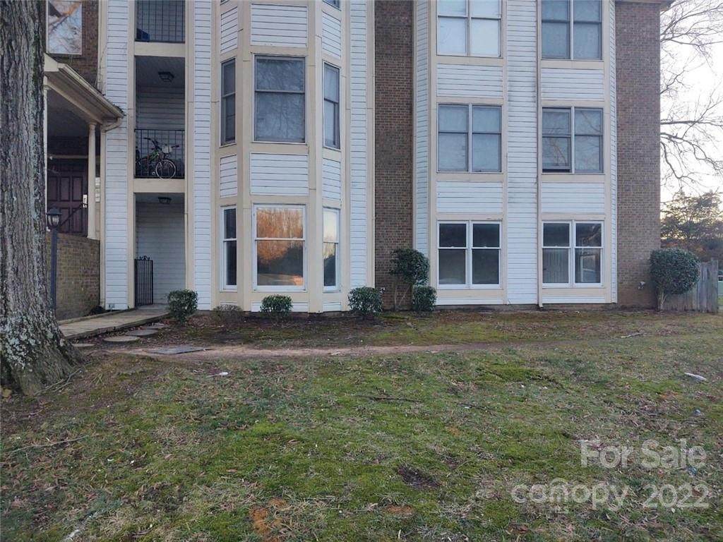 6248 Rosecroft Drive - Photo 1