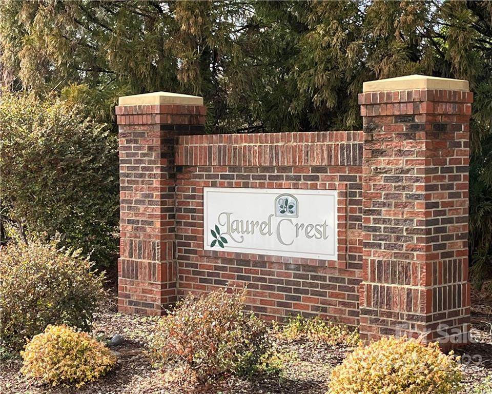 293 Laurel Crest Drive - Photo 1