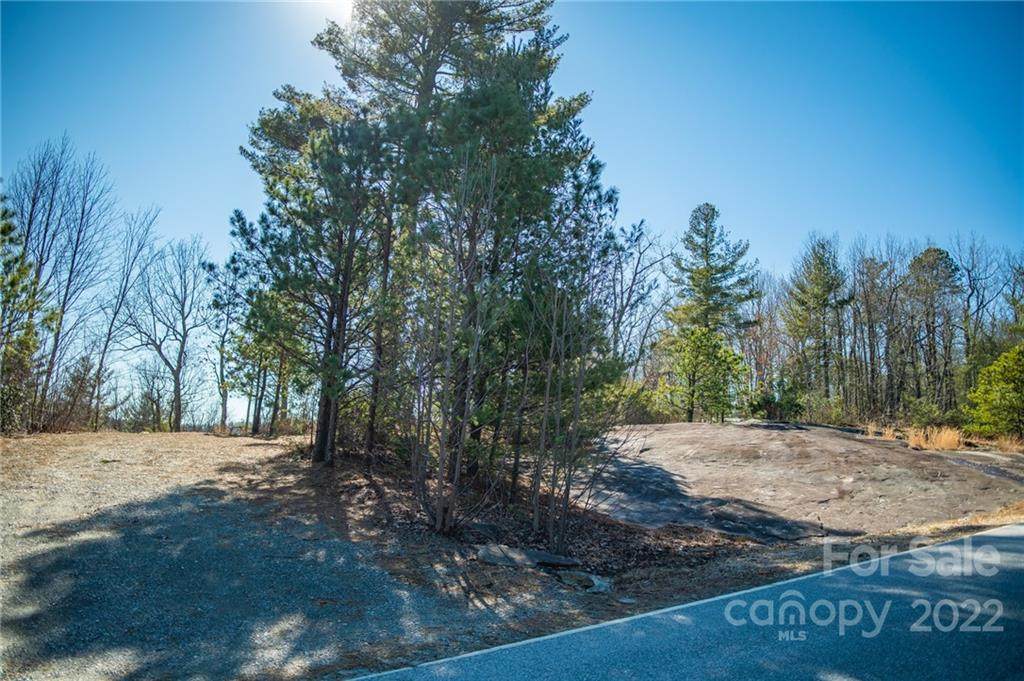 611 Overlook Drive - Photo 1