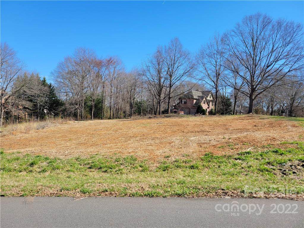 106 River Chase Drive - Photo 1