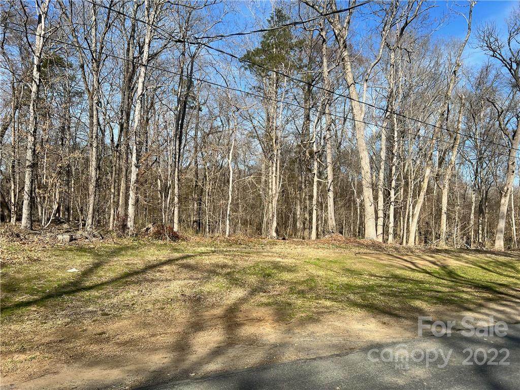 4046 Riverside Drive - Photo 1