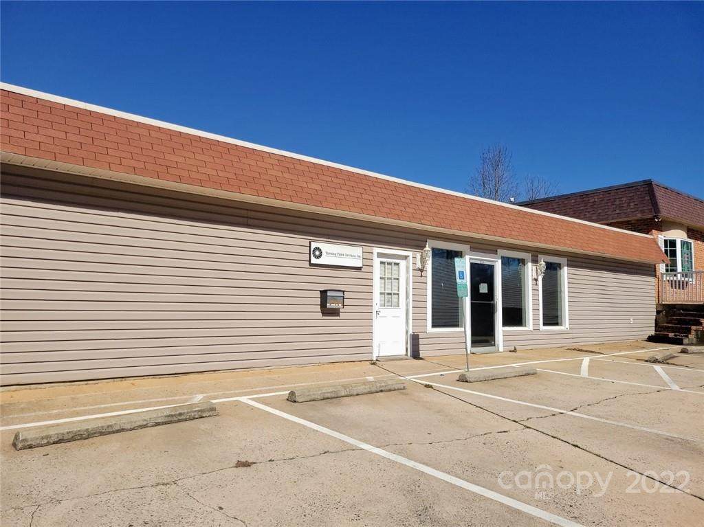 202 Lithia Inn Road - Photo 1
