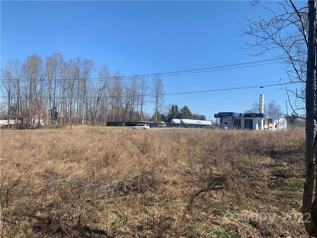 2150 Spartanburg Highway - Photo 1