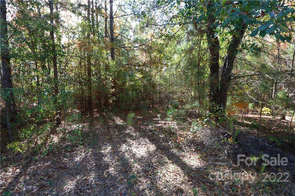 305 Challis Court - Photo 1
