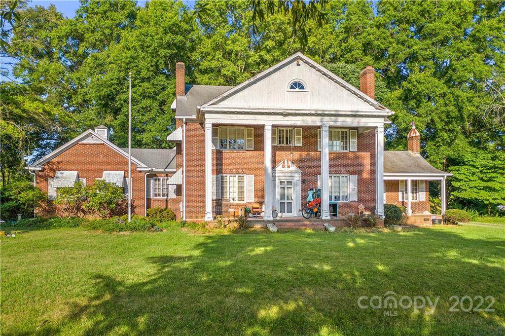 100 Island Ford Road - Photo 1